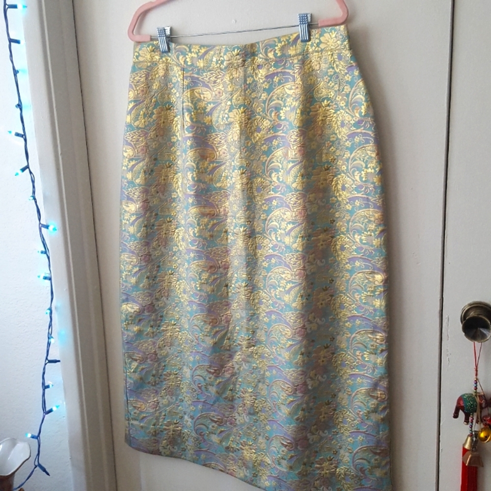 🌙Gorgeous Metallic Embroidered Plus Size Pencil Skirt
